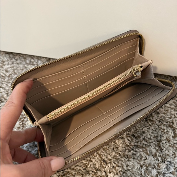 Chloe Taupe Leather Wallet with Gold Lock - Picture 3 of 5